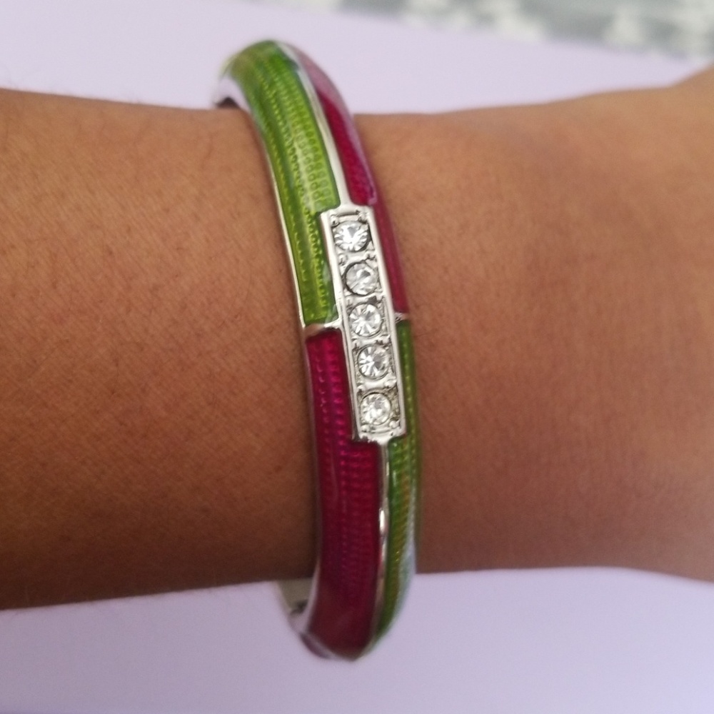 Spring closure bracelet - Picture 2 of 2